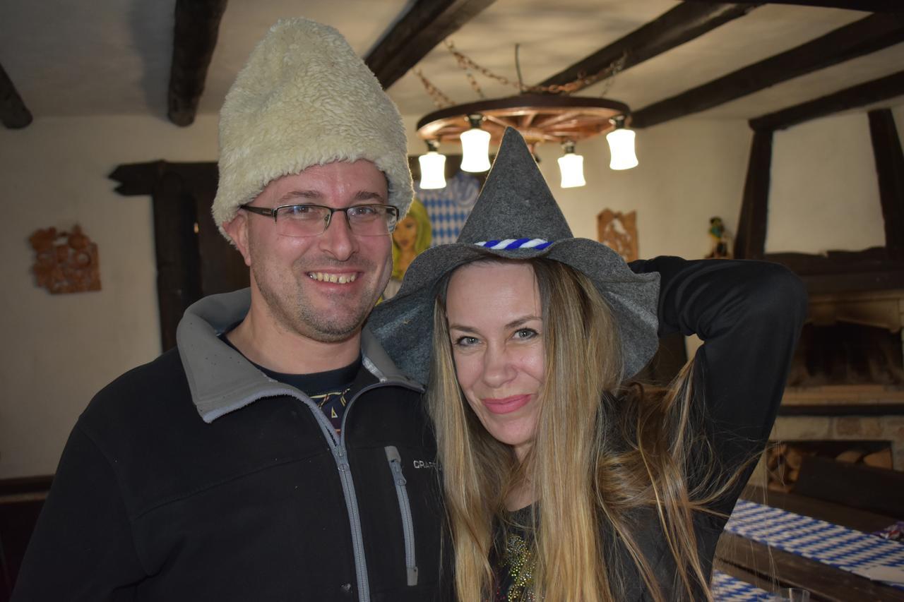 Bavaria House Hotel Говедарци Екстериор снимка