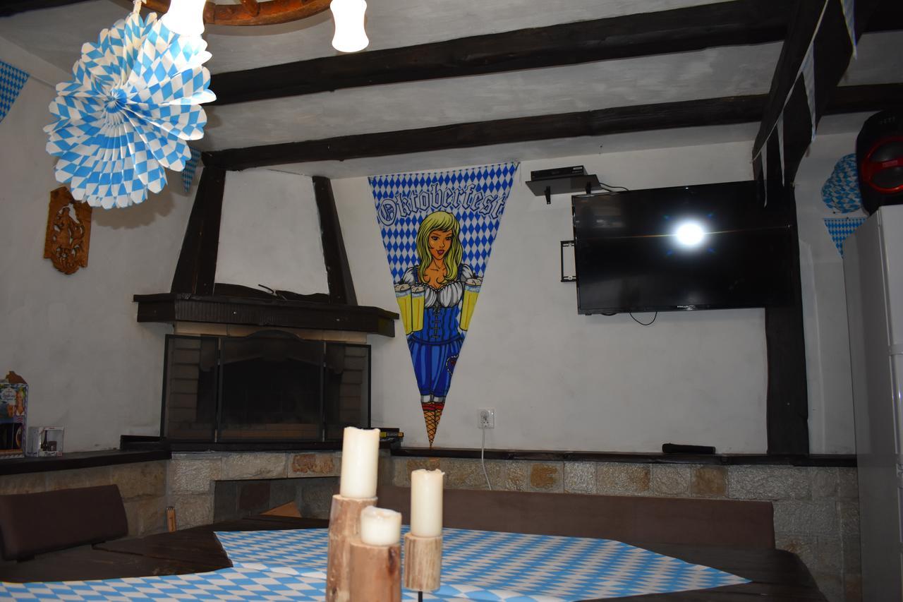 Bavaria House Hotel Говедарци Екстериор снимка