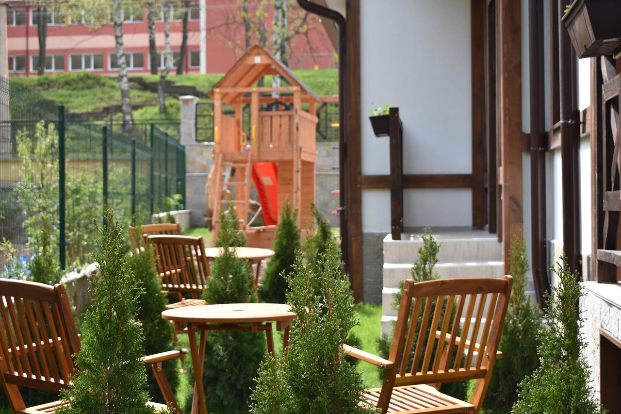 Bavaria House Hotel Говедарци Екстериор снимка