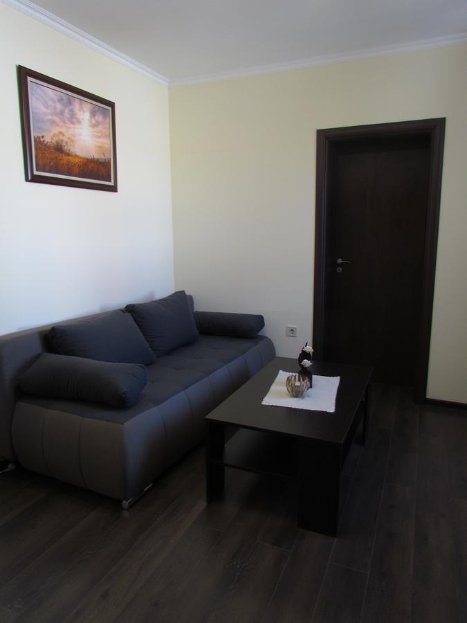 Bavaria House Hotel Говедарци Екстериор снимка